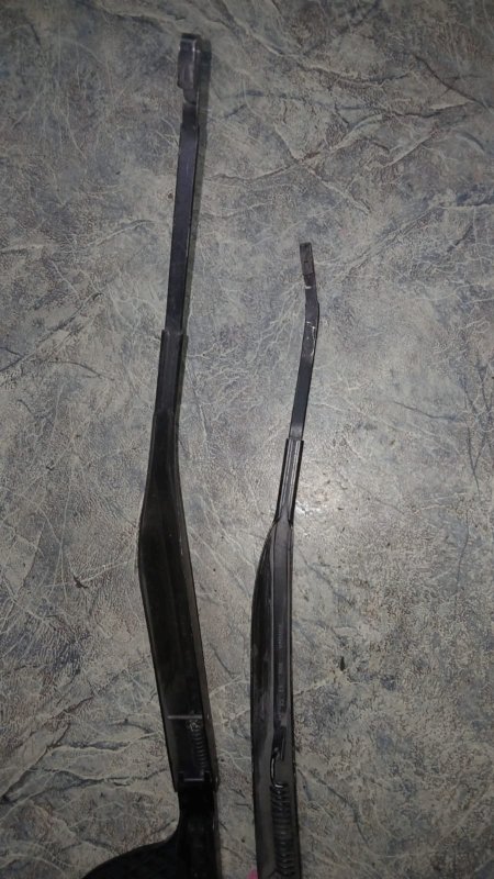 Поводок стеклоочистителя передний HARRIER MCU15 Поводок стеклоочистителя передний HARRIER MCU15