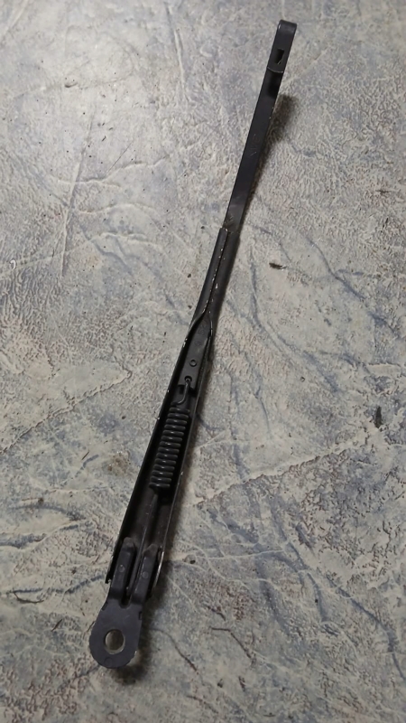 Поводок стеклоочистителя задний NISSAN PRIMERA P11 Поводок стеклоочистителя задний NISSAN PRIMERA P11