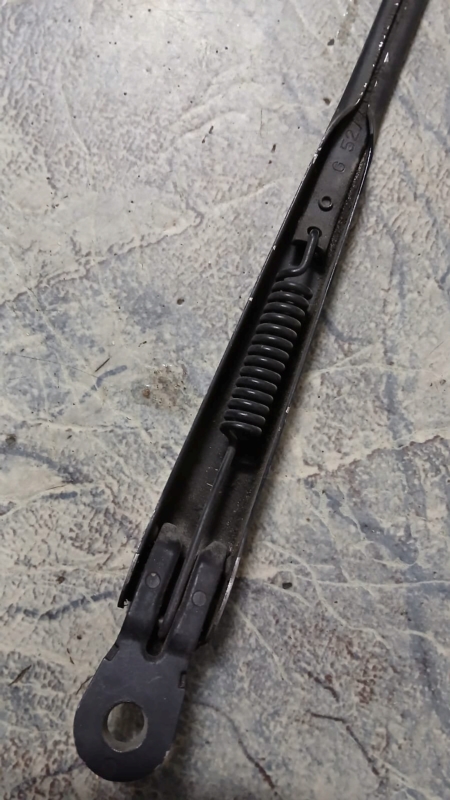 Поводок стеклоочистителя задний PRIMERA P11 Поводок стеклоочистителя задний PRIMERA P11