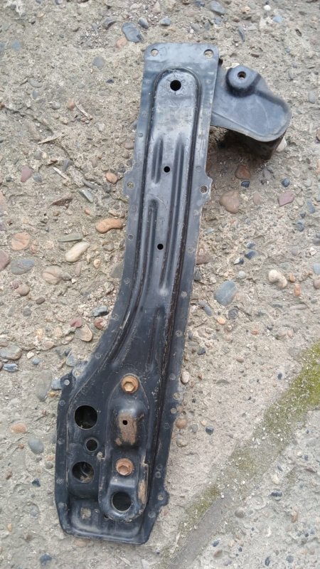 Балка продольная передняя TOYOTA COROLLA FIELDER ZZE122 Балка продольная передняя TOYOTA COROLLA FIELDER ZZE122