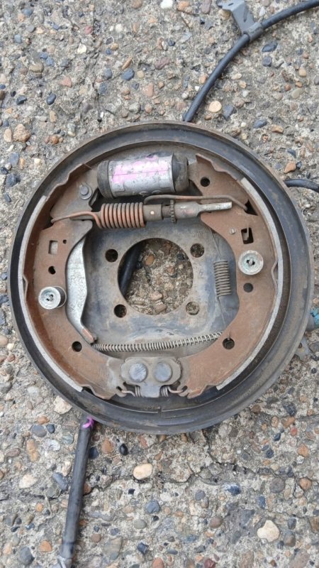 Трос ручника правый TOYOTA RACTIS NCP100
