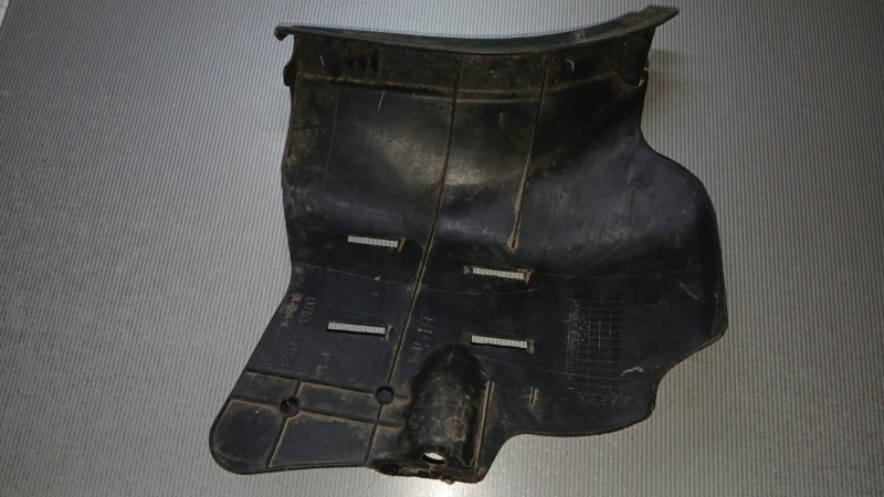 Обшивка стойки кузова передняя левая TOYOTA CARINA AT190 Обшивка стойки кузова передняя левая TOYOTA CARINA AT190