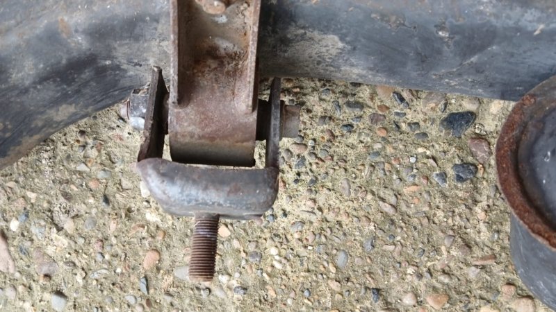 Балка подвески передняя DELICA PE8W 4M40