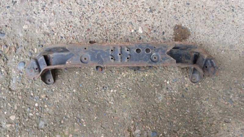 Балка подвески передняя DELICA PE8W 4M40