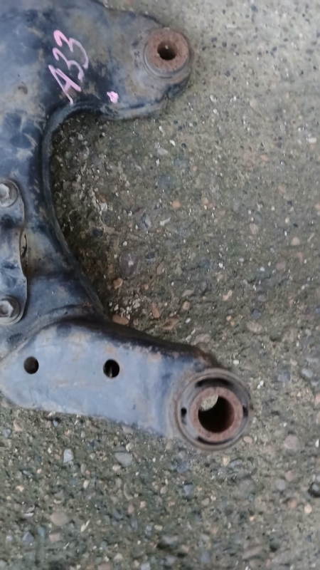 Балка подвески передняя NISSAN CEFIRO A33 VQ20DE