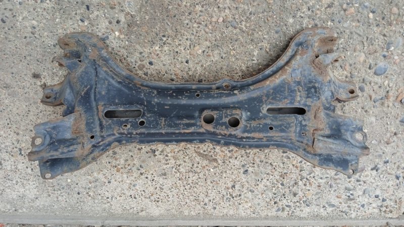 Балка подвески передняя FIT 2002 GD1 L13A