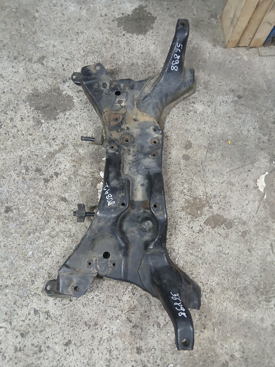 Подрамник передний Mitsubishi Lancer 9 2001-2008 CS3A/CS3W Б/У