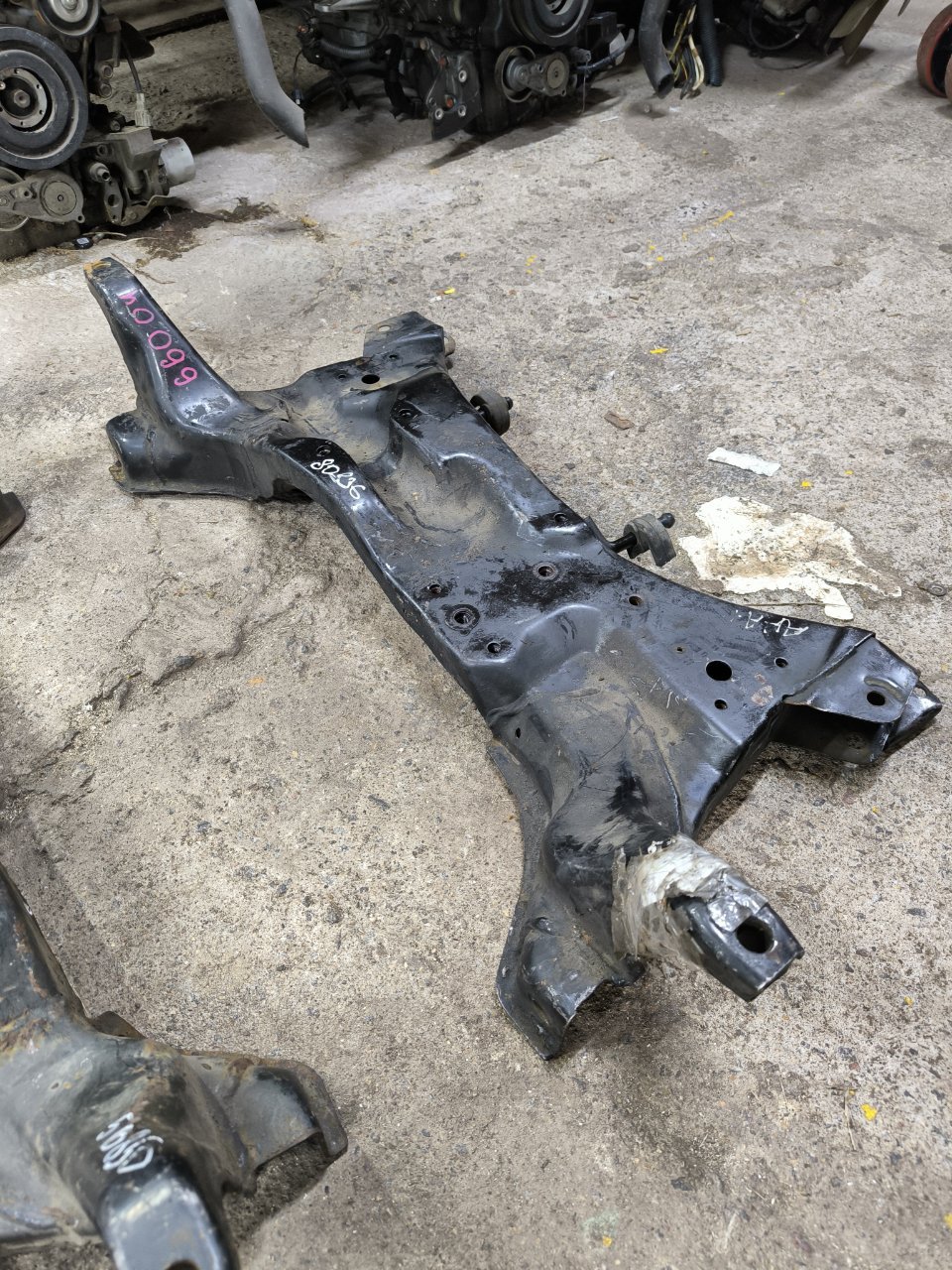Подрамник передний Lancer 9 2001-2008 CS3A/CS3W