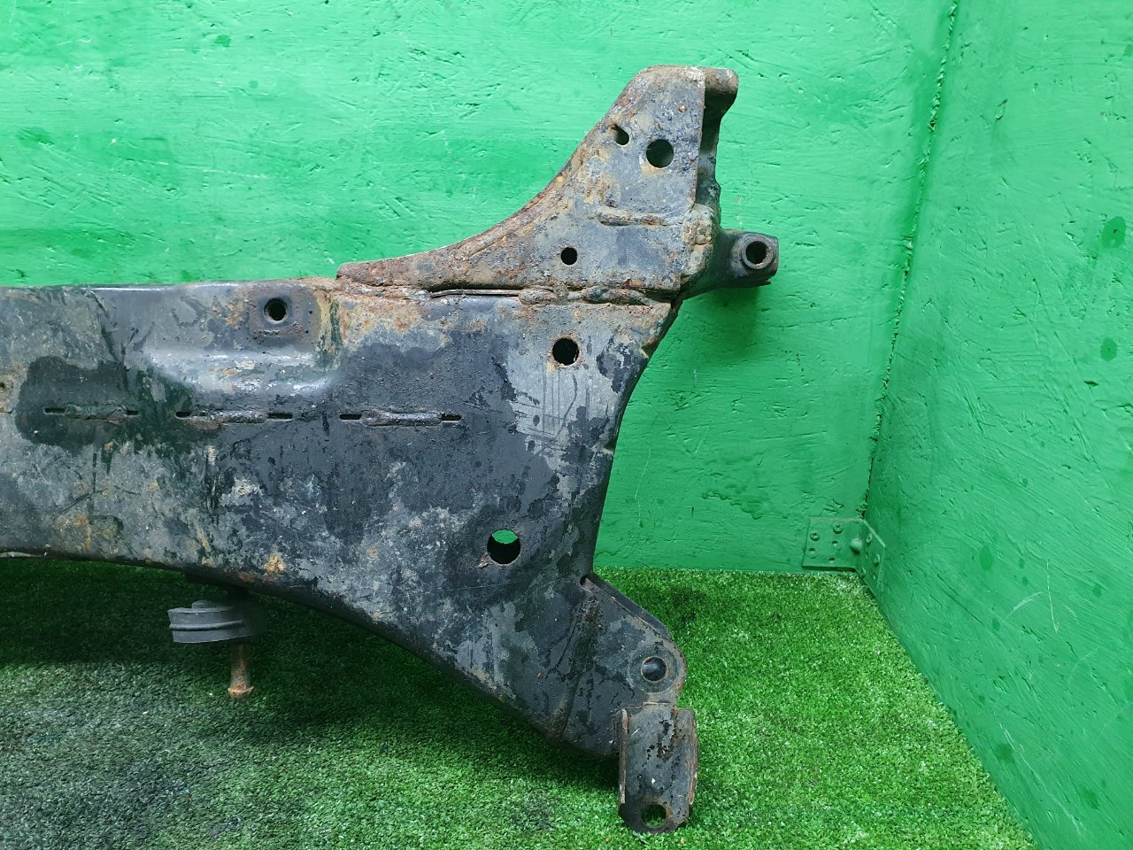 Подрамник передний Lancer 9 2001-2008 CS3A/CS3W