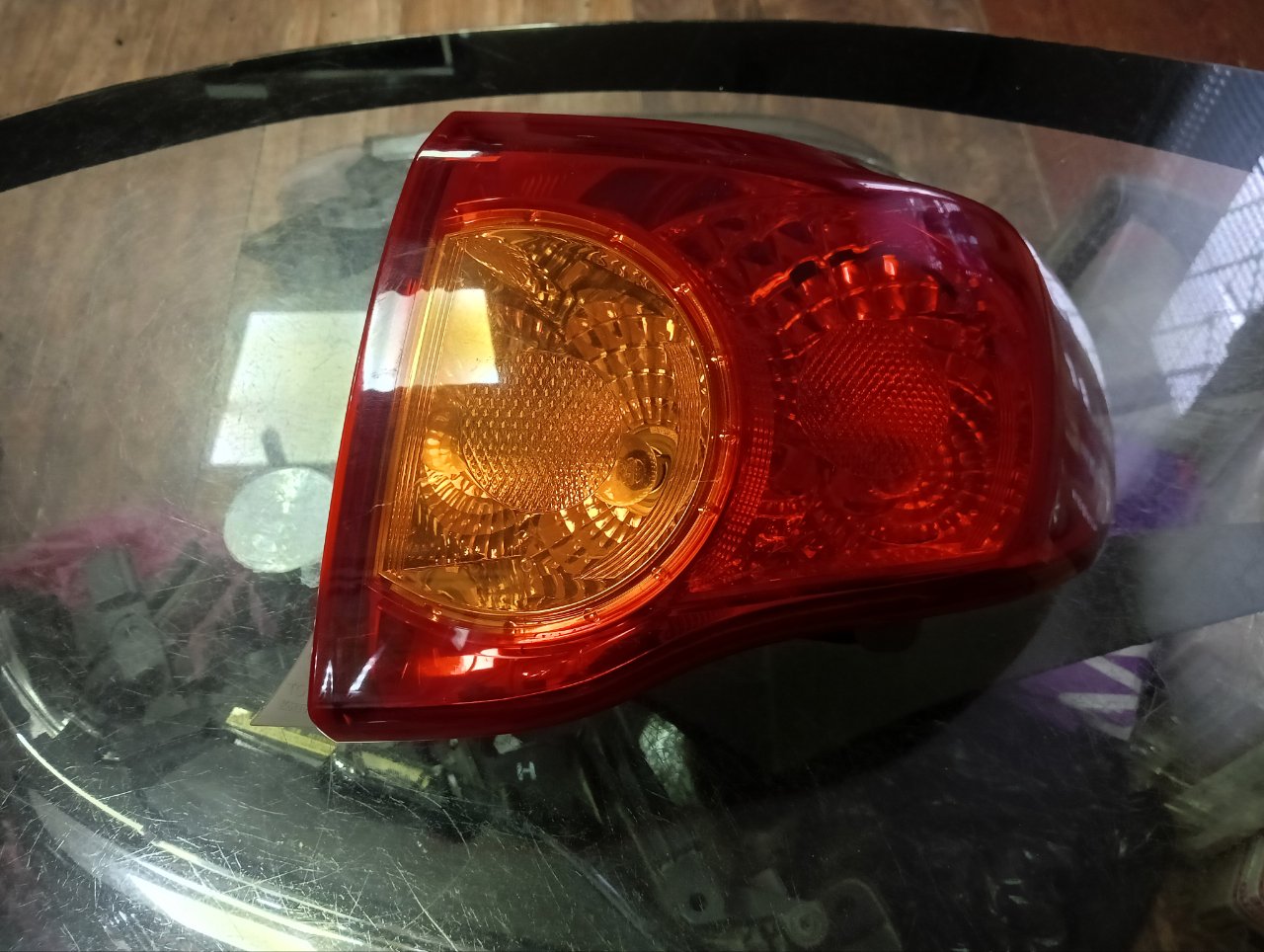 Запчасть фонарь задний правый Toyota Corolla 2006-2009 150 8155102410 Б/У Фонарь задний правый Toyota Corolla 2006-2009 150 8155102410 Б/У