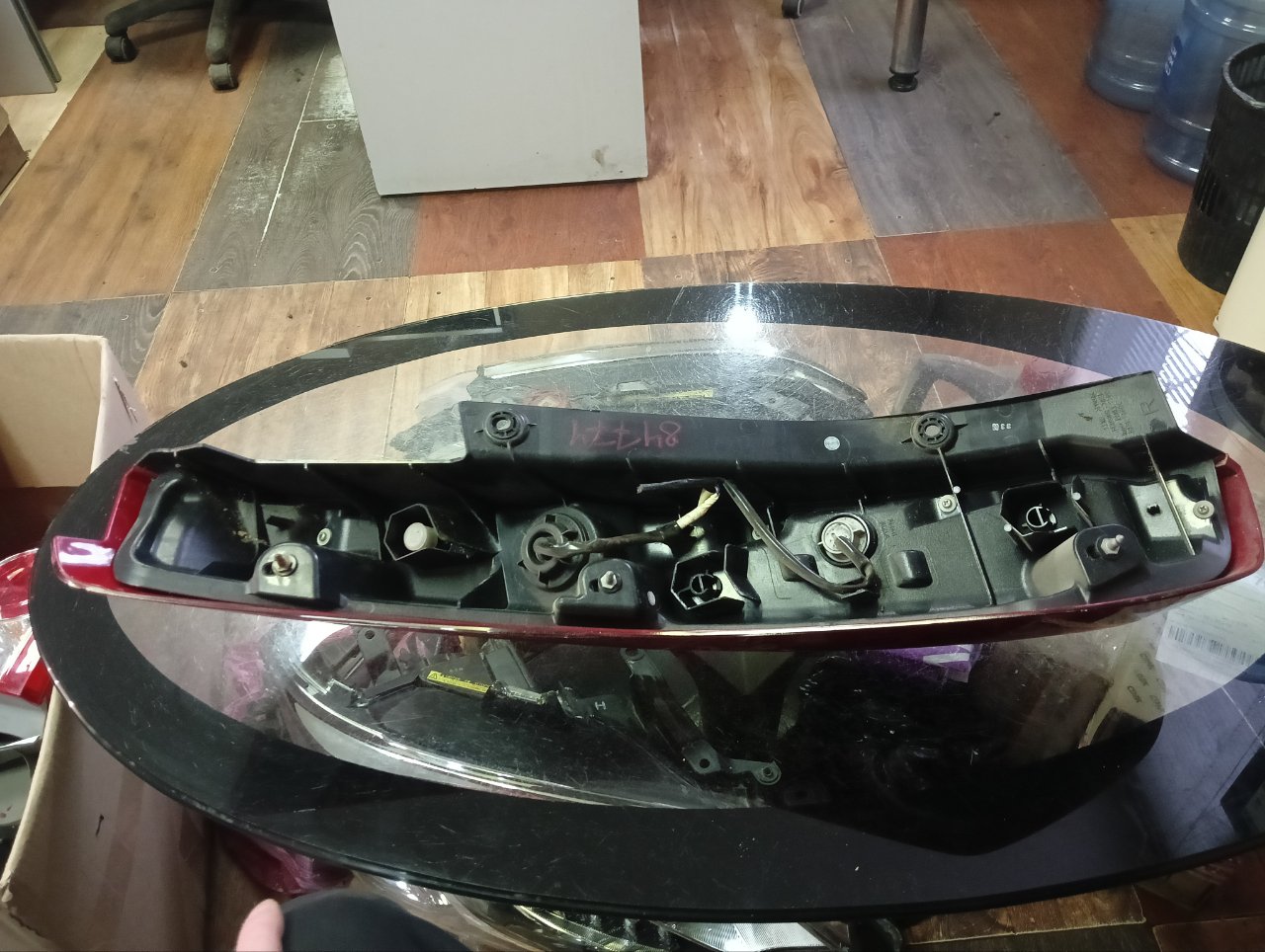 Фонарь задний правый X-Trail 2010-2015 T31 Фонарь задний правый X-Trail 2010-2015 T31