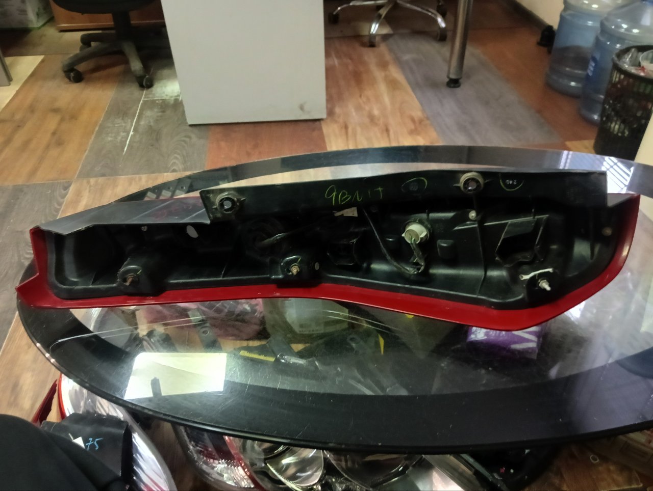 Фонарь задний правый X-Trail 2010-2015 T31 Фонарь задний правый X-Trail 2010-2015 T31