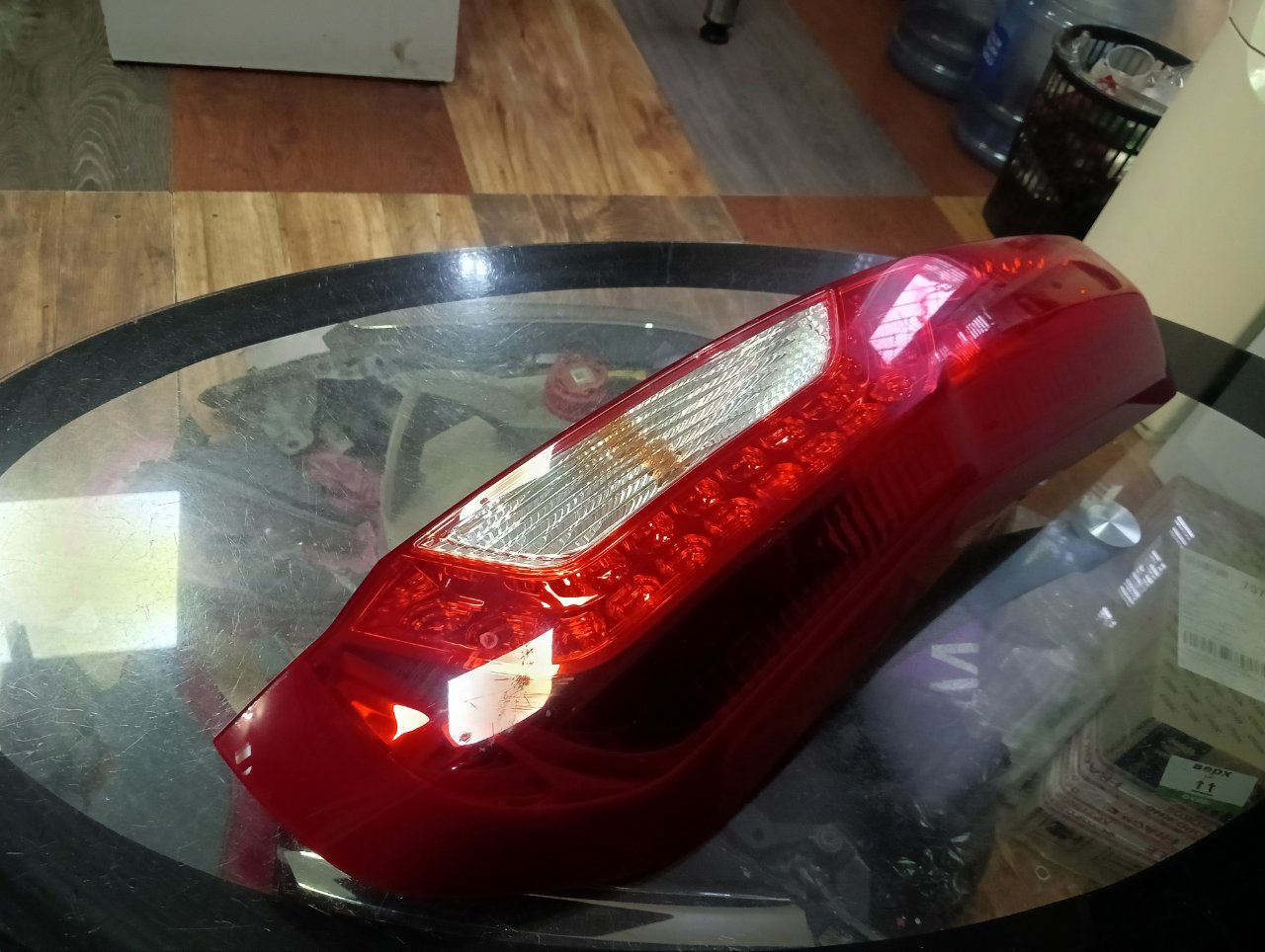 Фонарь задний правый Nissan X-Trail T31