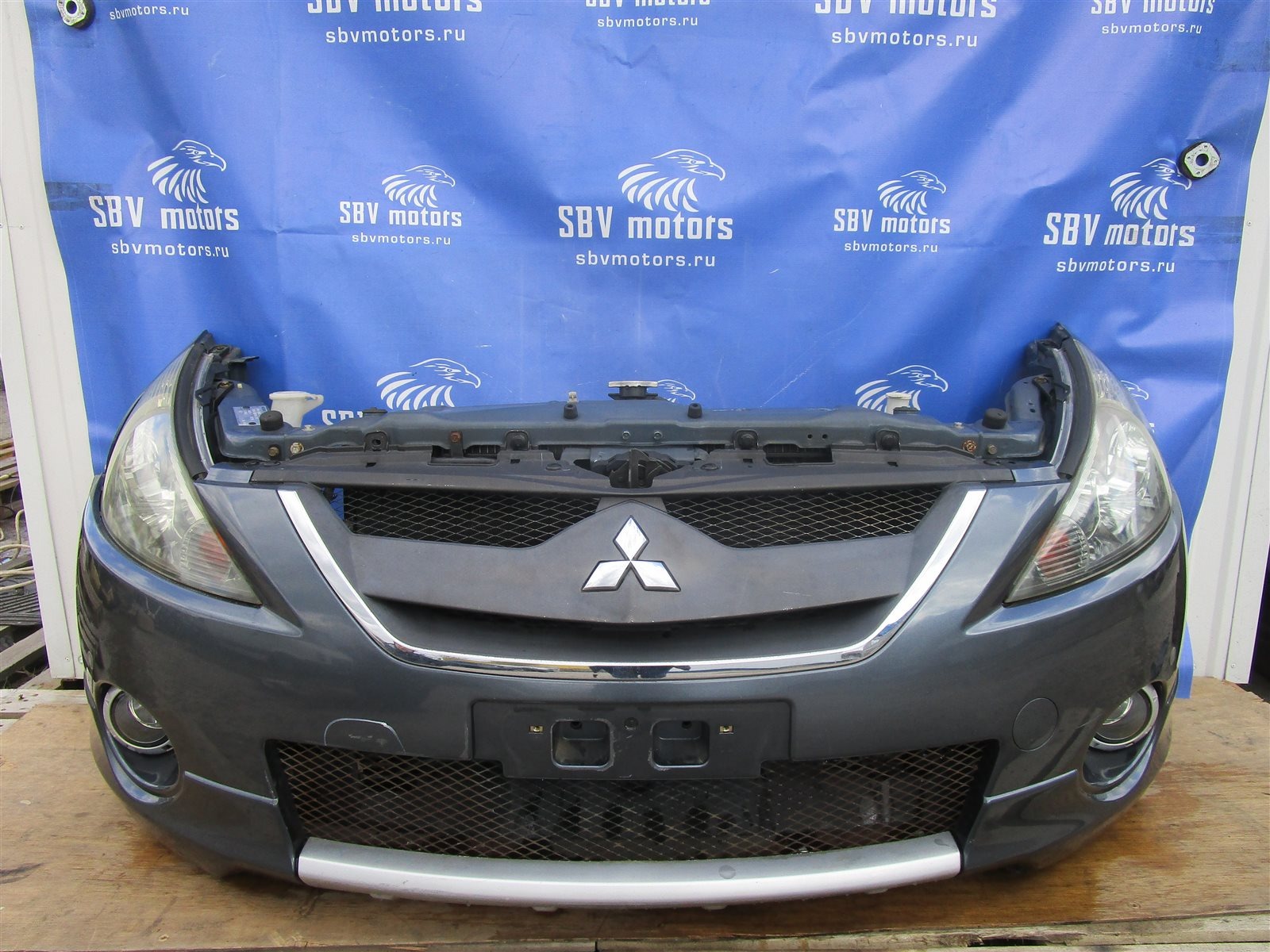 Ноускат Mitsubishi Grandis NA4W Ноускат Mitsubishi Grandis NA4W