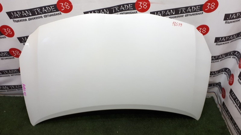 Капот Toyota Auris NRE150 Капот Toyota Auris NRE150