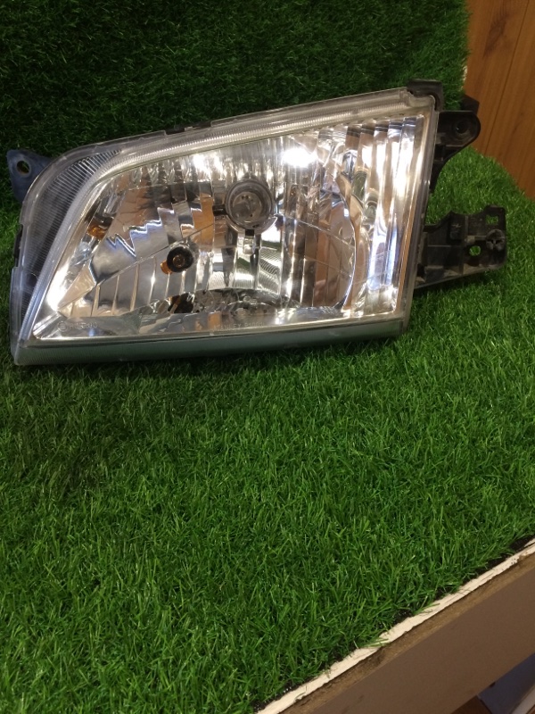 Фара Mazda Demio DW3W B3 Фара Mazda Demio DW3W B3