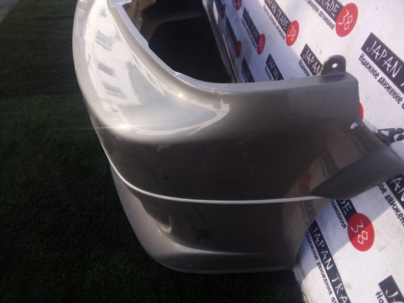 Бампер передний GRANVIA VCH16 5VZ-FE Бампер передний GRANVIA VCH16 5VZ-FE