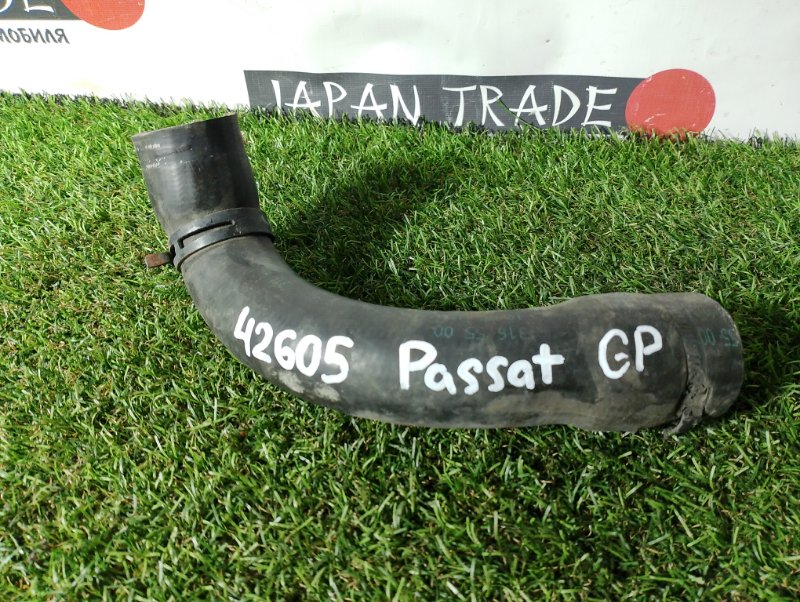 Запчасть патрубок радиатора VOLKSWAGEN PASSAT 5 GP 071121063H контрактная Патрубок радиатора VOLKSWAGEN PASSAT 5 GP 071121063H контрактная