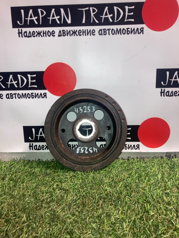 Шкив коленвала TOYOTA VOXY 2014 ZRR70 3ZR-FAE 13470-37030 контрактная