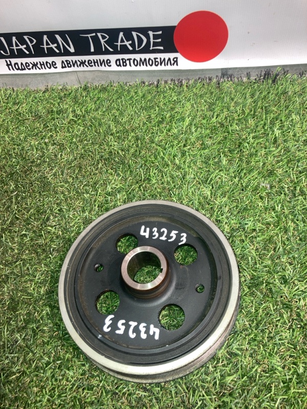 Шкив коленвала VOXY 2014 ZRR70 3ZR-FAE