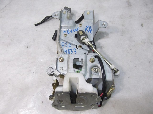 Замок боковой двери задний правый Mitsubishi RVR N61W 4G93