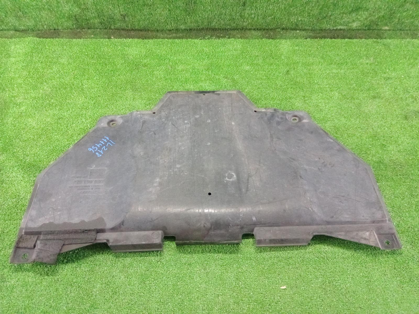 Защита двигателя Audi A4 8E B7 BWE (2.0t)