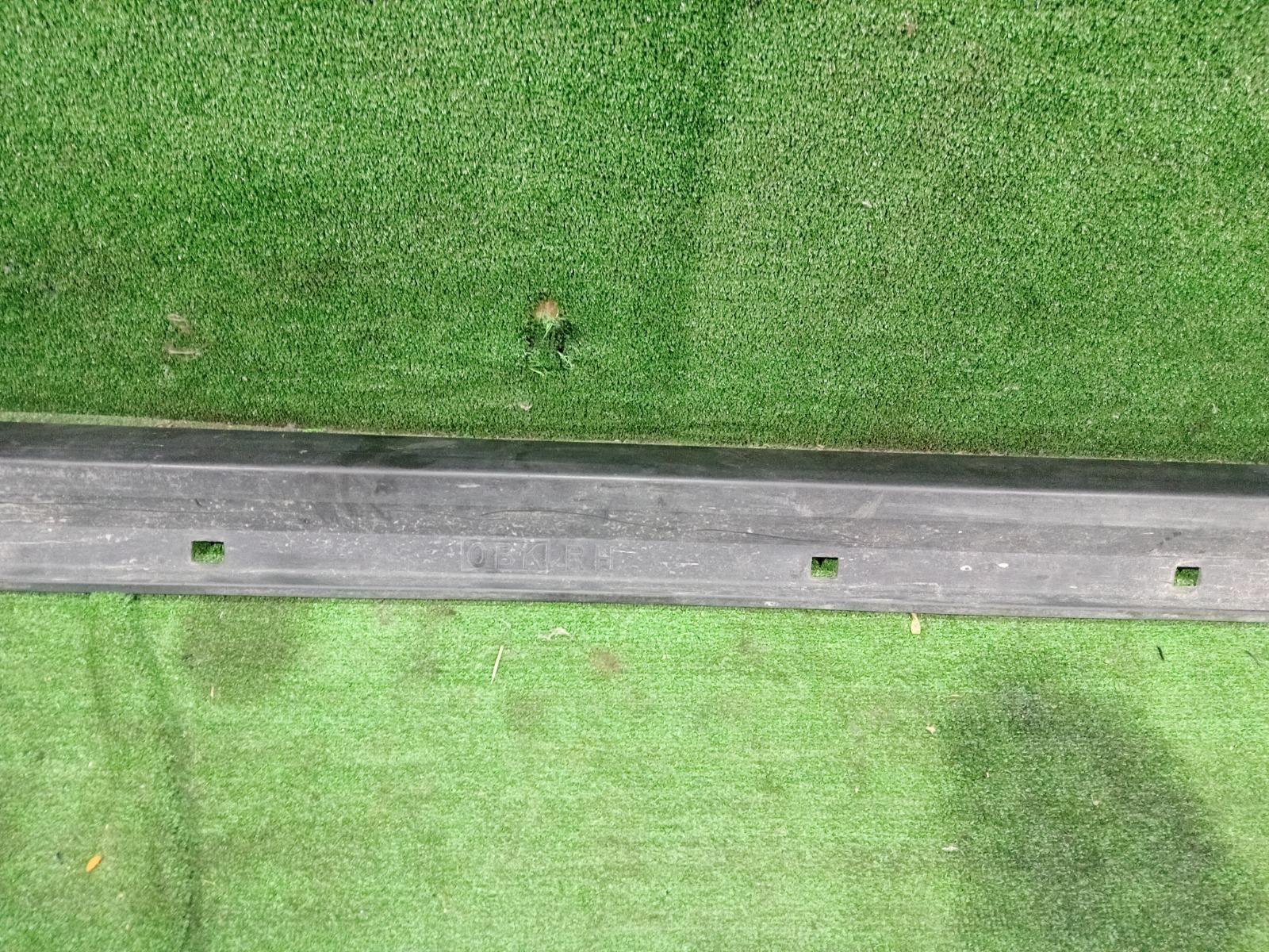 Накладка на порог наружная правая Legacy Outback BR9 / B14 EJ253