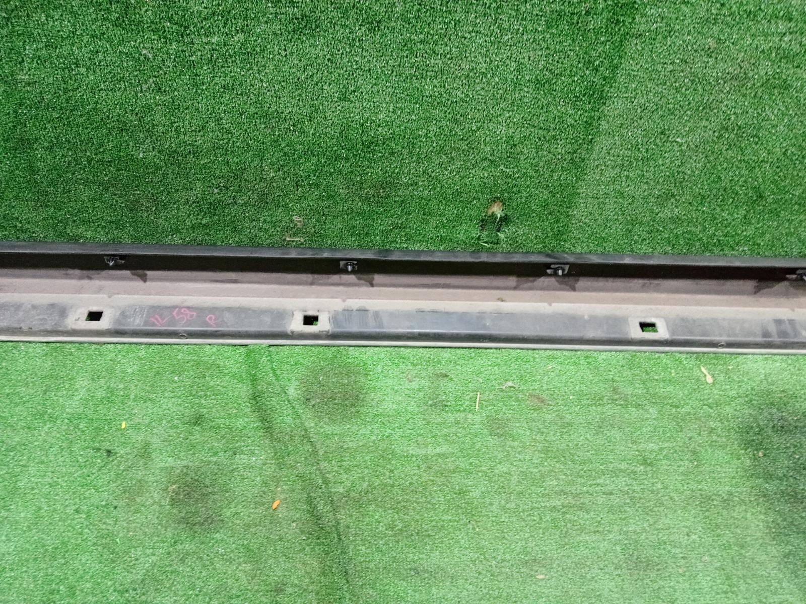 Накладка на порог наружная правая Legacy Outback BR9 / B14 EJ253