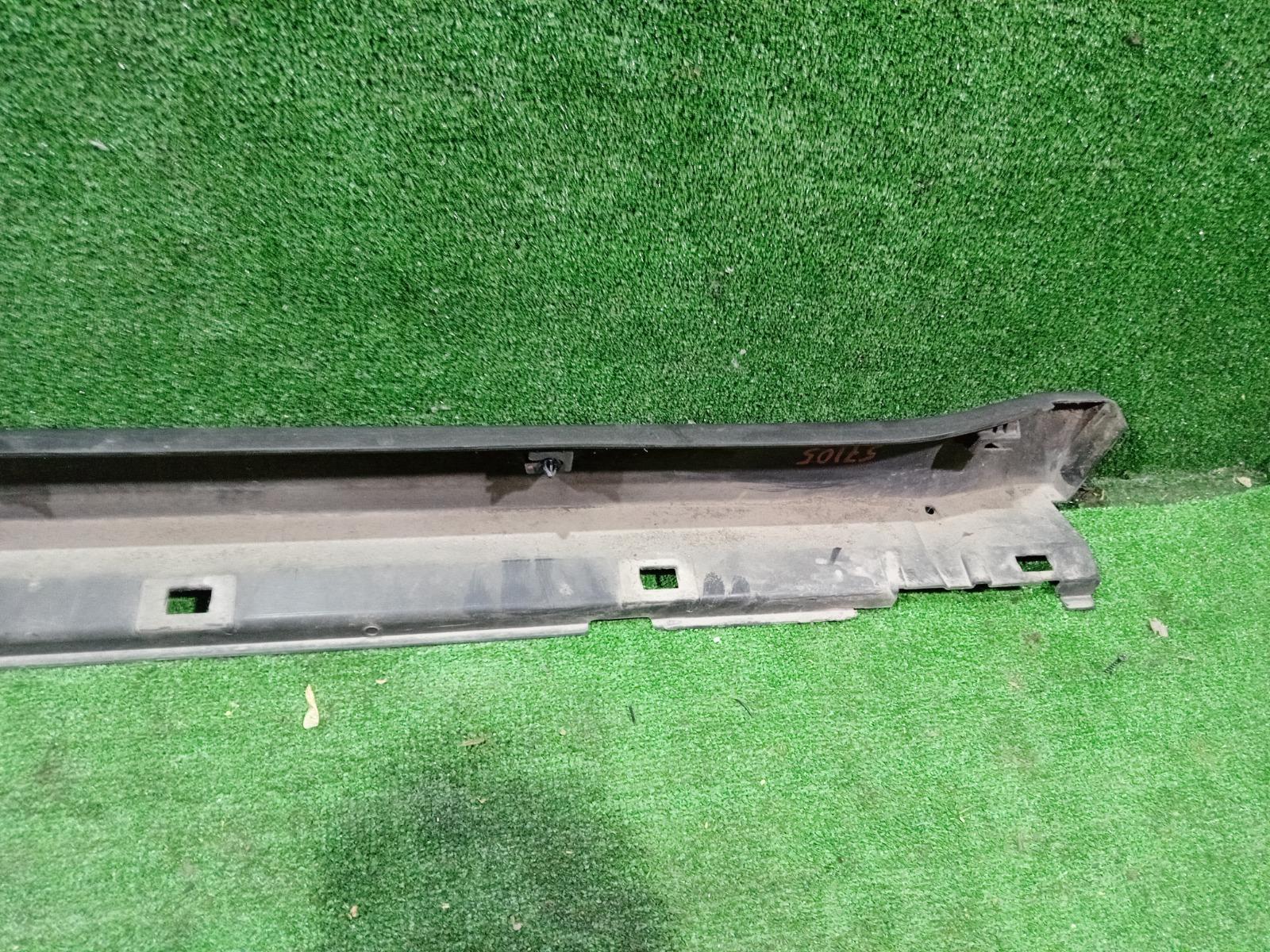 Накладка на порог наружная правая Legacy Outback BR9 / B14 EJ253