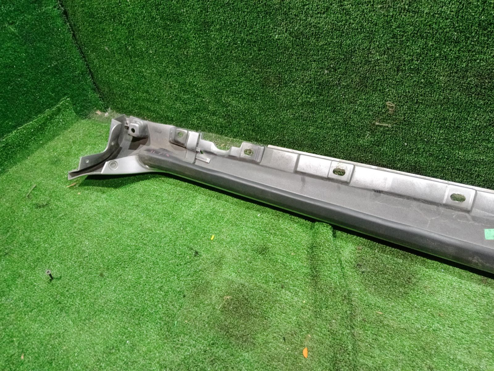 Накладка на порог наружная правая A4 2007 8E B7 ALT (2.0)