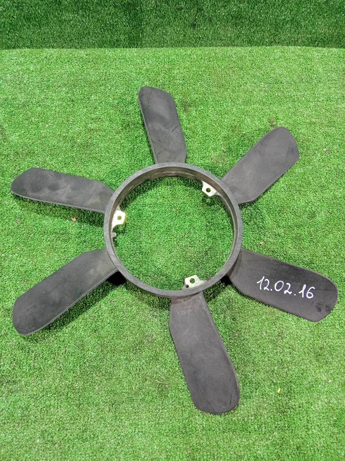 Вентилятор охлаждения радиатора / Крыльчатка Mercedes-Benz S300 W140 M104 104.990 (3.2) Вентилятор охлаждения радиатора / Крыльчатка Mercedes-Benz S300 W140 M104 104.990 (3.2)