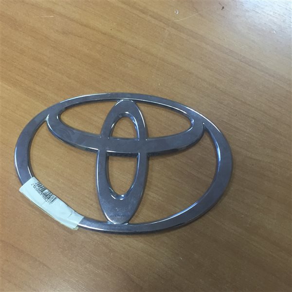 Значек Toyota Dyna Значек Toyota Dyna