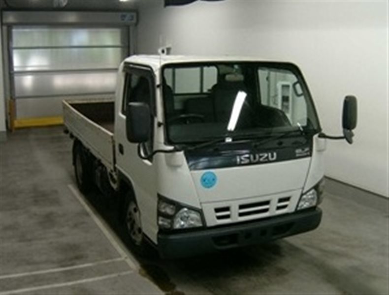 Автомобиль isuzu elf