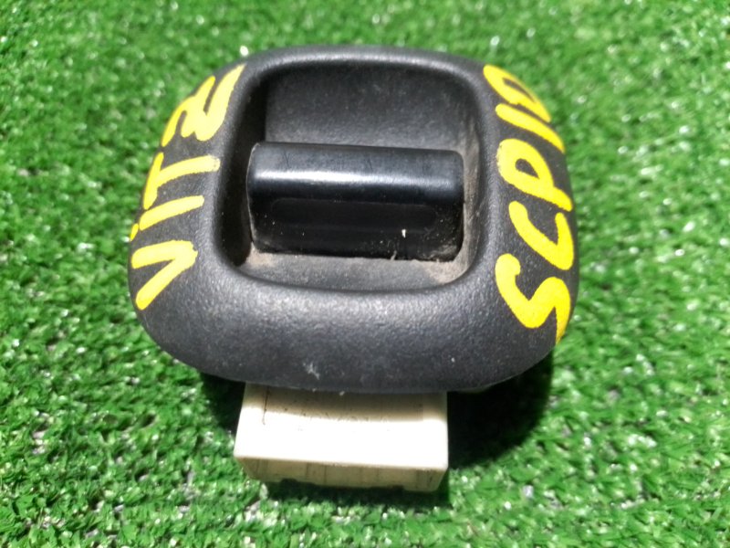 Кнопка стеклоподъемника Toyota Vitz SCP10