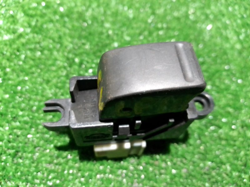 Кнопка стеклоподъемника Nissan Sunny FB15 QG15 2000