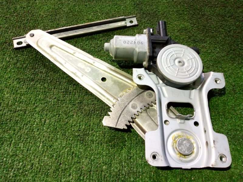 Стеклоподъемник задний правый Honda Insight LDA