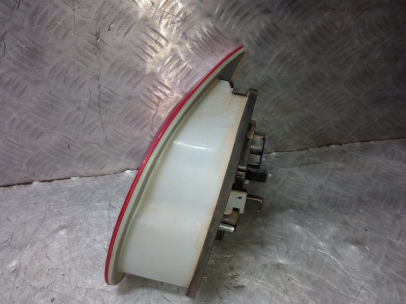 Фонарь внутренний задний левый Fiat Albea 1 178 B3.000 Фонарь внутренний задний левый Fiat Albea 1 178 B3.000