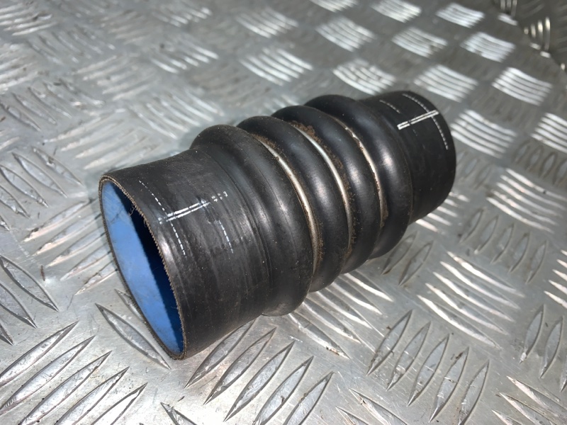 Патрубок интеркулера Ford Focus 1998-2004 F9DA 1229499 Б/У