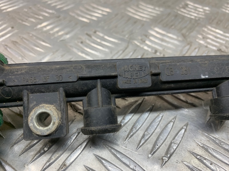 Топливная рампа Albea 1 2005-2012 178 B3.000 Топливная рампа Albea 1 2005-2012 178 B3.000