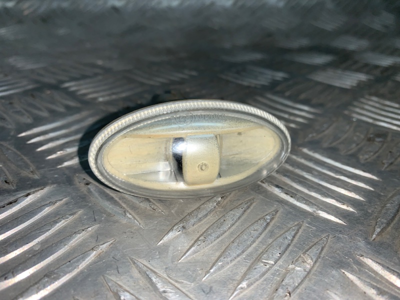 Патрон лампы повторителя поворотов передний 206 1 1998-2012 TU3A Патрон лампы повторителя поворотов передний 206 1 1998-2012 TU3A