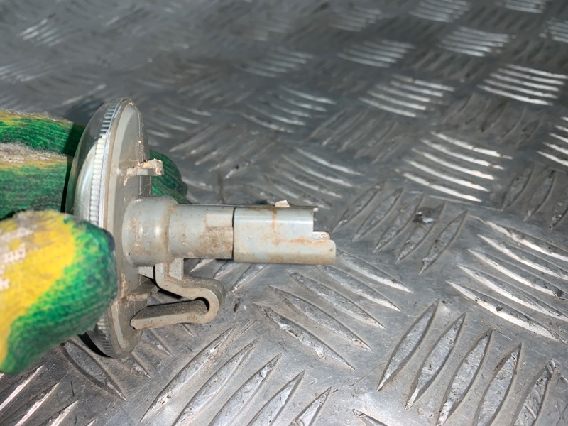 Патрон лампы повторителя поворотов передний 206 1 1998-2012 TU3A Патрон лампы повторителя поворотов передний 206 1 1998-2012 TU3A