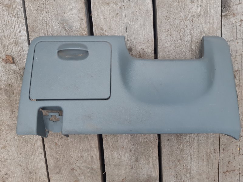 Накладка на торпедо Chevrolet Lacetti 96554992 Б/У
