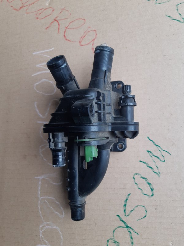 Корпус термостата Peugeot Partner 2008 TEPEE B9 9684588980 Б/У