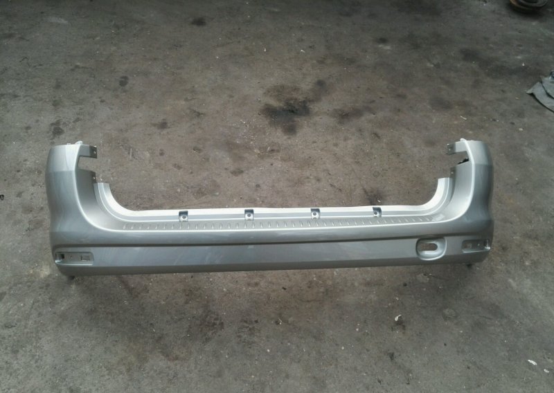 Запчасть бампер задний Lada Largus Сер. базальт / 242 8450000256 новая Бампер задний Lada Largus Сер. базальт / 242 8450000256 новая