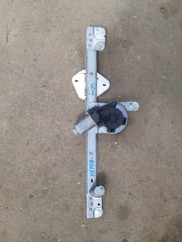 Стеклоподъемник передний правый Renault Logan 8200901102 Б/У
