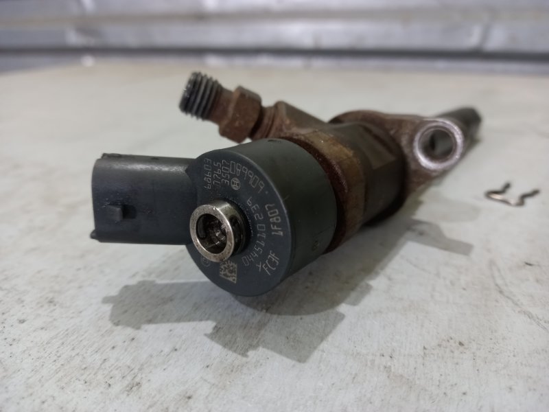 Форсунка топливная Peugeot Partner M59 Форсунка топливная Peugeot Partner M59