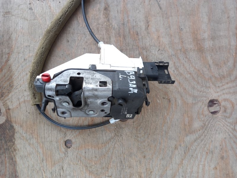 Замок сдвижной двери задний левый Partner TEPEE B9