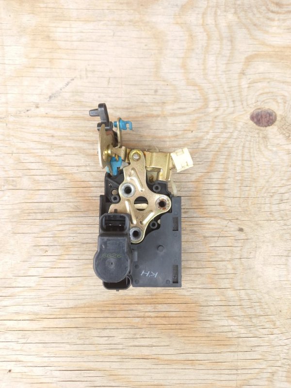 Замок двери задний правый Chevrolet Lacetti 96260996 Б/У