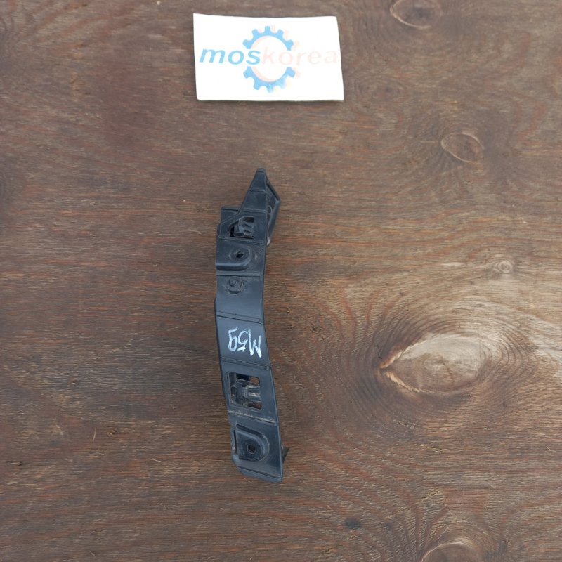 Крепление бампера переднее правое Peugeot Partner M59