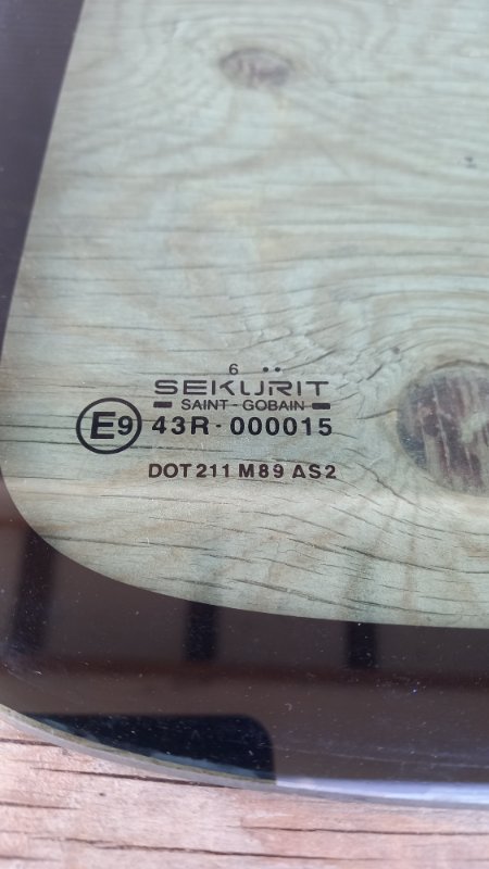 Стекло собачника Partner 2002-2010 M59